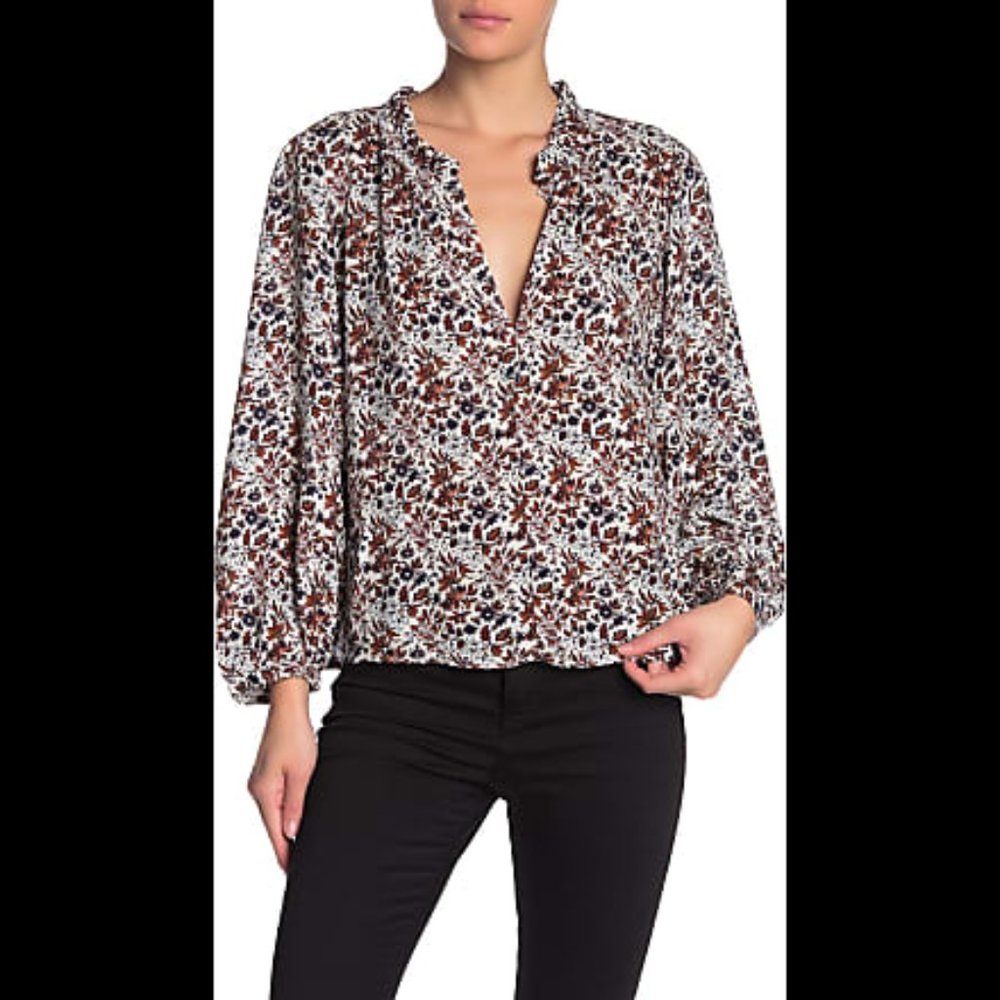 Abound top floral print peasant style NWOT Sm